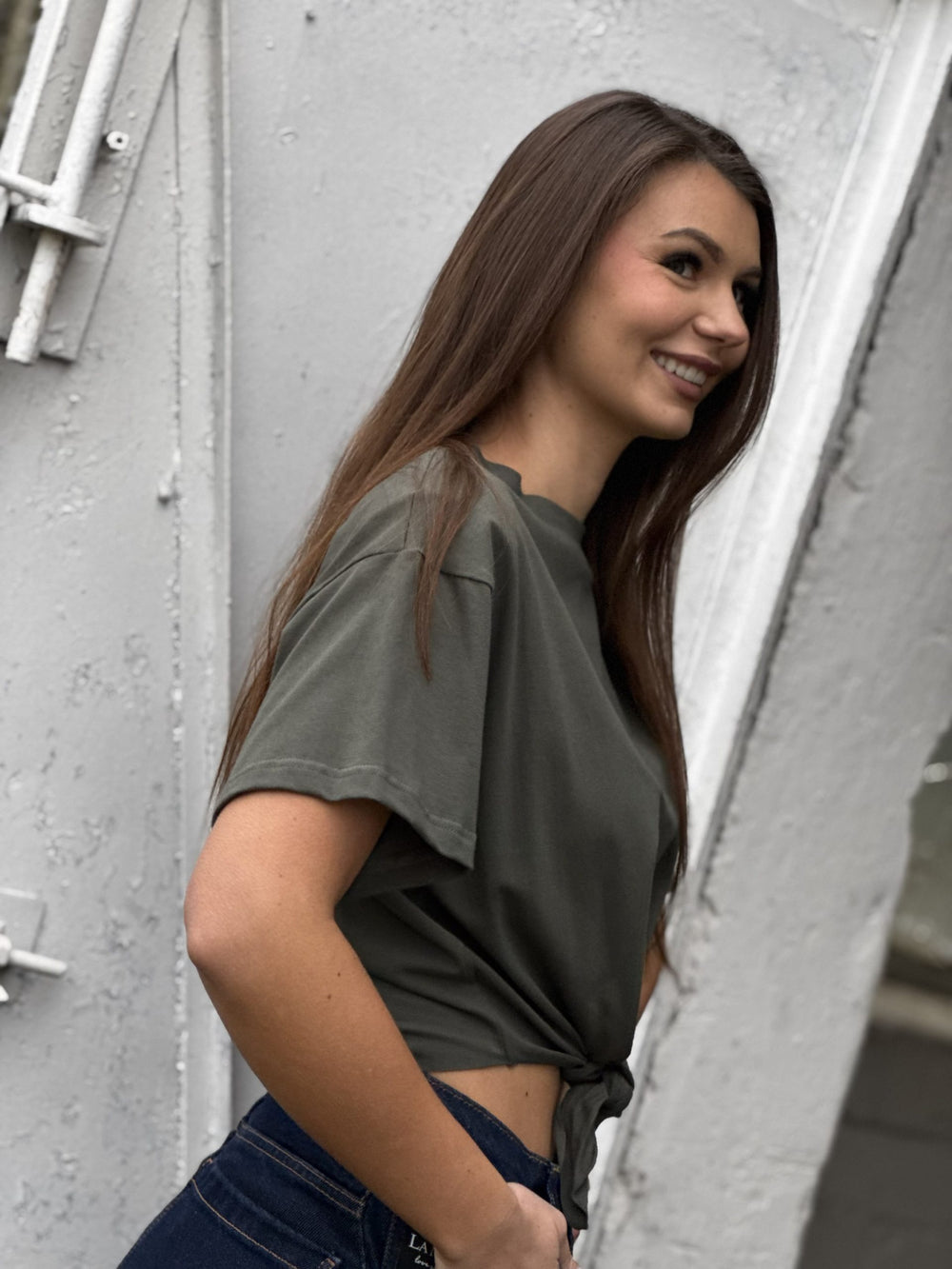 T-shirt z wiązaniem khaki slay